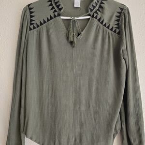 Design History Brand Peasant Blouse Olive Green With Embroidered Black Accents